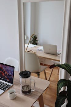 Wireless Methods to Mirror iPhone to TV