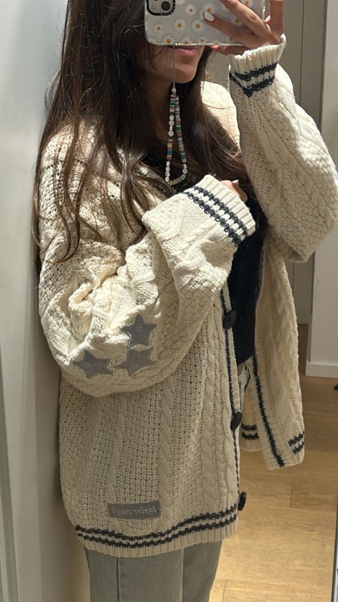 cardigan folklorique - tenue cardigan Taylor Swift