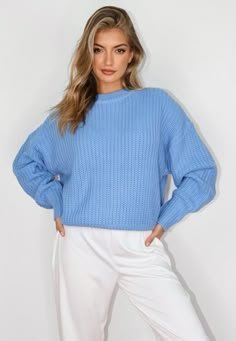 8 idées de pulls bleu bébé | Pull bleu bébé, mode, tenues - Tenue pull bleu bébé