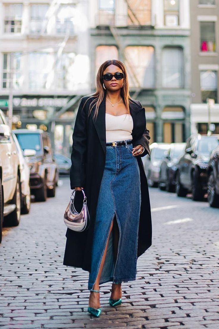 Comment porter une jupe longue en jean ? 10 superbes idées de tenues avec une jupe en jean. Comment porter une jupe longue en jean ? 10 superbes idées de tenues avec une jupe en jean - tenue jupe en jean hiver