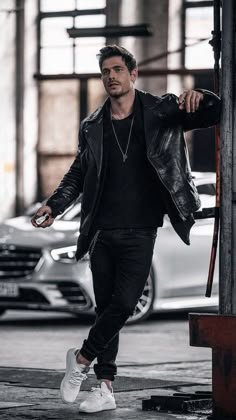 120 meilleures idées de vestes en cuir noir en 2024 | veste en cuir, veste en cuir homme, tenues homme 120 idées de vestes en cuir noir pour 2024 | Veste en cuir, veste en cuir homme, tenues homme - Tenue veste en cuir noir
