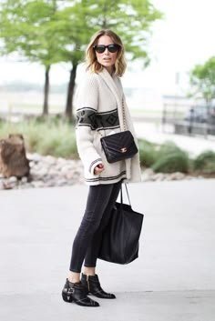 51 idées de tenues avec un cardigan blanc | Tenues cardigan, tenue cardigan blanc, mode - tenue cardigan blanc