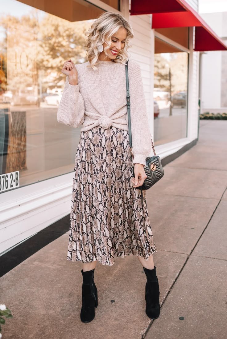 Comment porter une jupe midi ? 10 façons de la porter ? Style droit A - Tenue jupe midi hiver