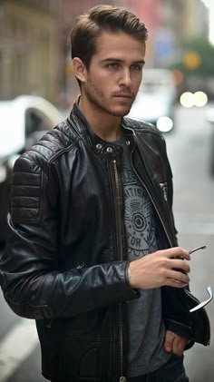 16 idées de vestes en cuir pour lui | veste en cuir, veste en cuir homme, cuir homme 16 idées de vestes en cuir pour lui | veste en cuir, veste en cuir homme, cuir homme - tenue veste en cuir noir