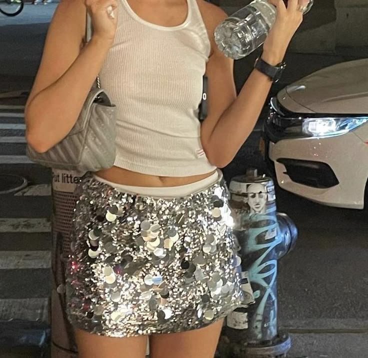 idée de tenue - tenue jupe à paillettes