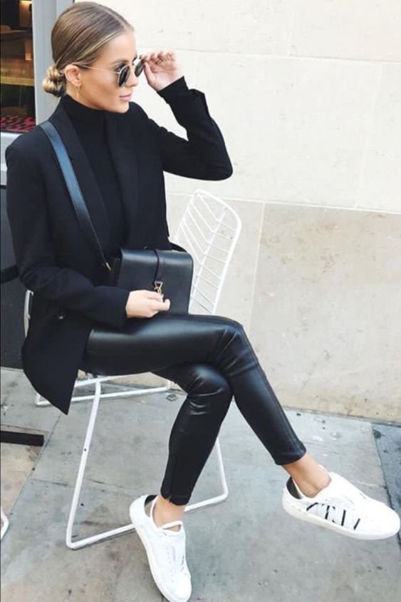 tenue leggings en cuir noir