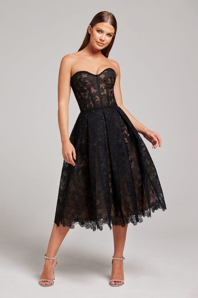 Robes d'automne avec dentelle : 17 idées époustouflantes pour 2023