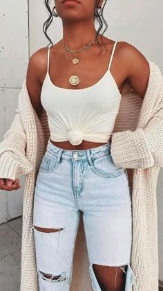 640 idées de tenues avec cardigan | Tenues, jolies tenues, tenues d'automne 640 idées de tenues avec cardigan | Tenues, jolies tenues, tenues d'automne - Tenue cardigan court