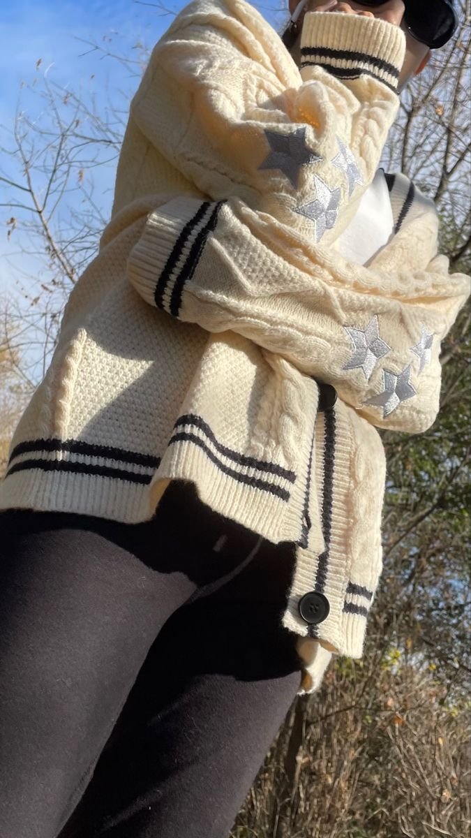 Cardigan folklorique - tenue cardigan Taylor Swift