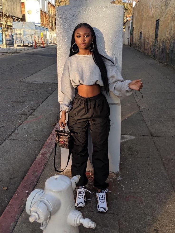 Pinterest : themarisaolvera - tenue pull noir