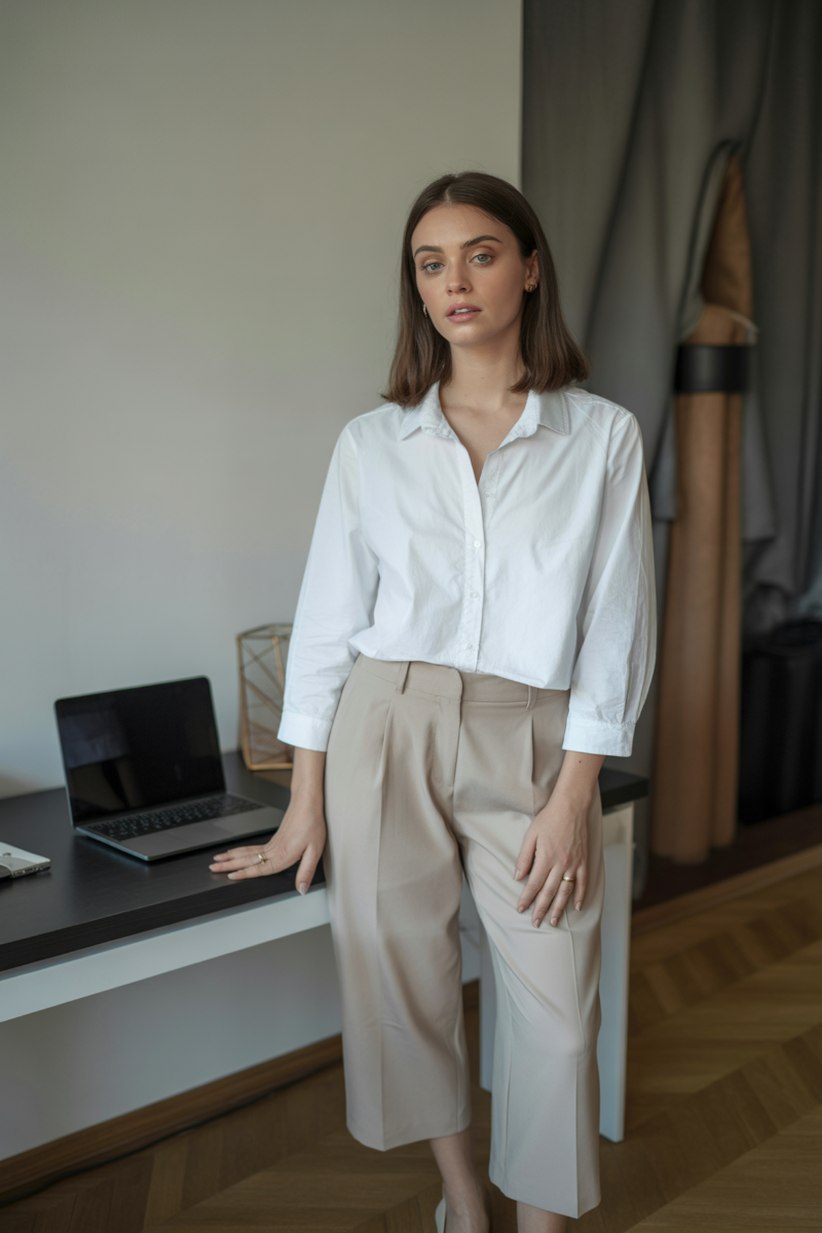 Soft Cotton Blouse With Cropped Trousers