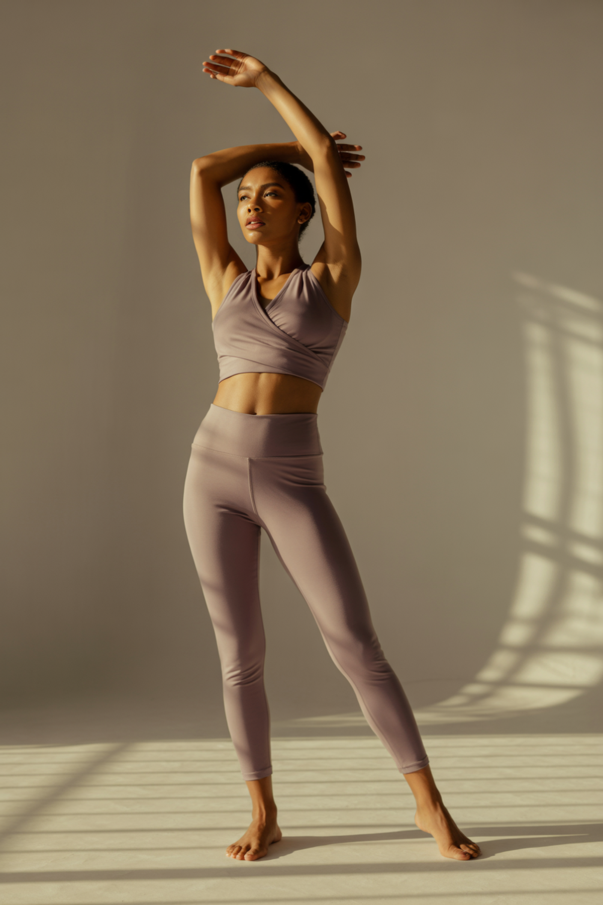 Tops de Treino com Frente Transpassada e Estilo Chic