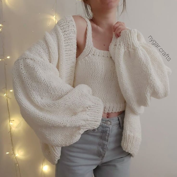 Cardigan en tricot, cardigan surdimensionné en tricot blanc à manches ballon et haut court, cadeau épais fait main pour elle - Etsy - cardigan en tricot épais