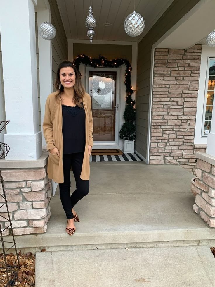 Look tendance avec pulls Old Navy Petite et hauts Abercrombie & Fitch par justposted - ShopStyle Look tendance avec pulls Old Navy Petite et hauts Abercrombie & Fitch par justposted - ShopStyle - Tenue cardigan beige