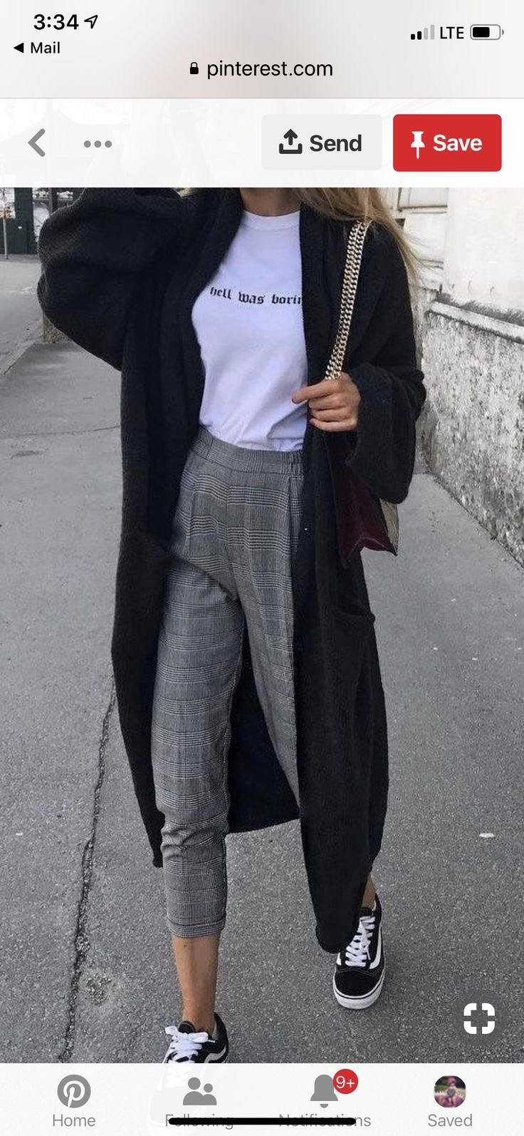 Page d'épingles - tenue cardigan noir