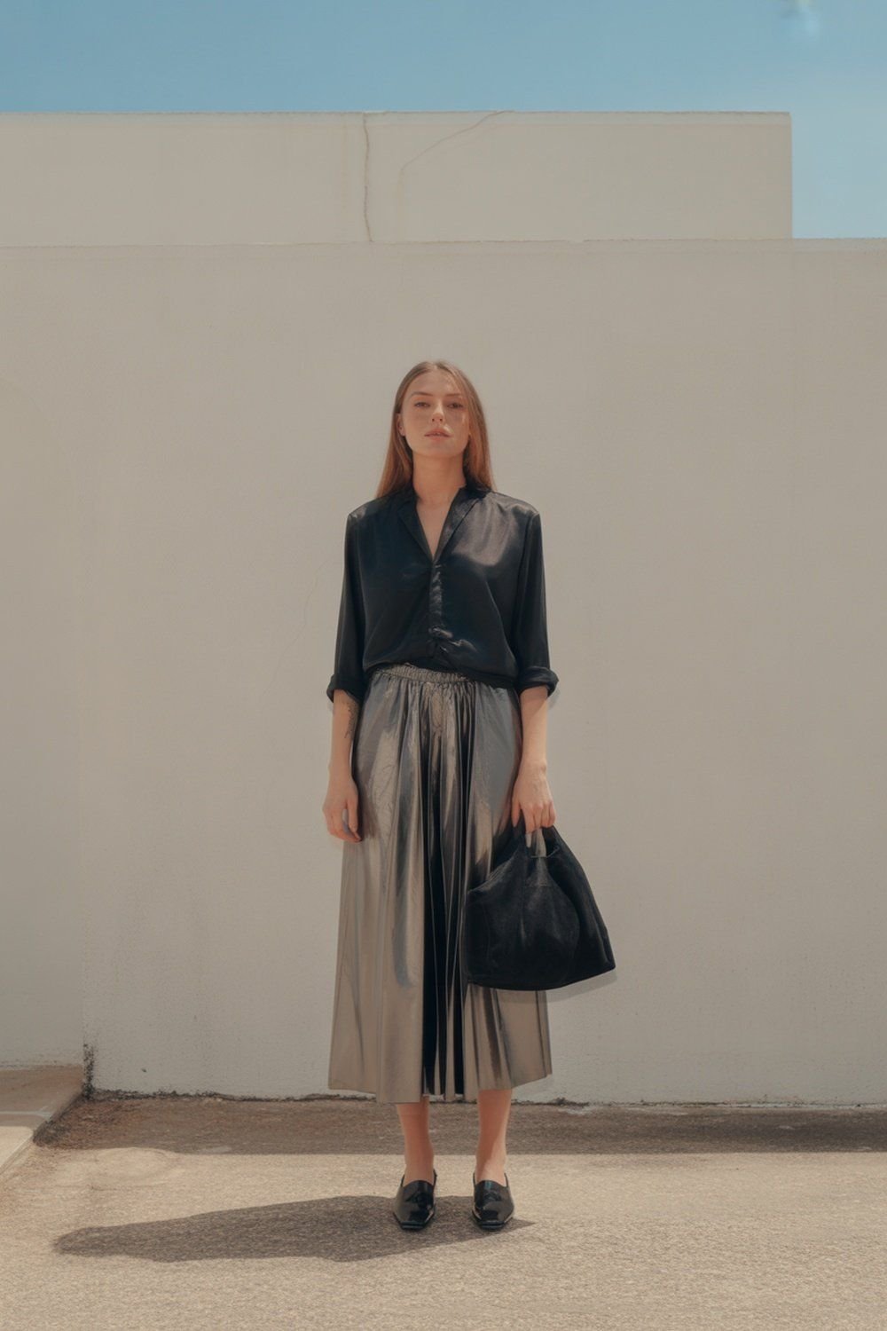 Saia Metálica com Acessórios Monocromáticos