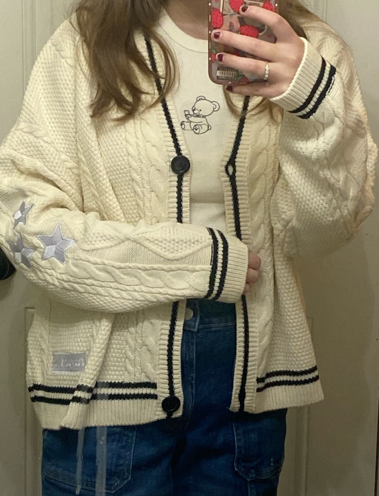 Cardigã Taylor Swift Cardigan Taylor Swift - look com cardigan Taylor Swift