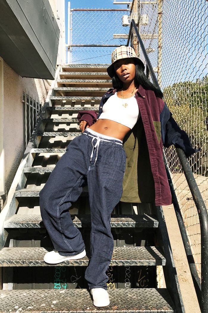Este é o uniforme Hypebae do verão de 2018 - looks streetwear dos anos 2000