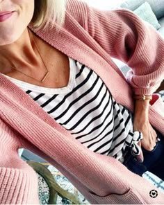 19 melhores ideias de roupas com cardigan rosa | roupas com cardigan, roupas com cardigan rosa, roupas de outono 19 melhores ideias de roupas com cardigã rosa | roupas com cardigã, roupas com cardigã rosa, roupas de outono - roupas com cardigã rosa
