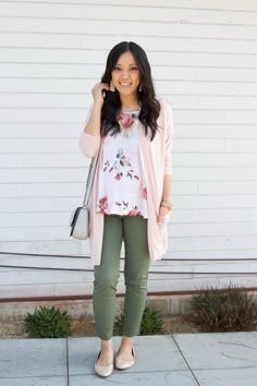 19 melhores ideias de roupas com cardigan rosa | roupas com cardigan, roupas com cardigan rosa, roupas de outono 19 melhores ideias de roupas com cardigã rosa | roupas com cardigã, roupas com cardigã rosa, roupas de outono - roupas com cardigã rosa