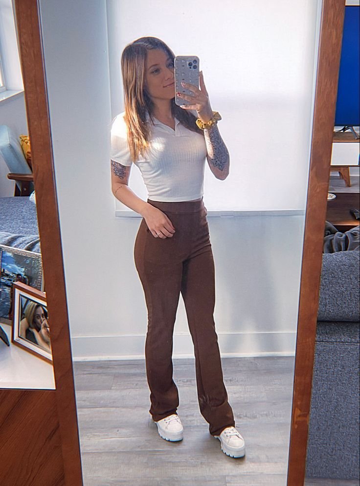Roupa casual Look casual - calça legging flare marrom