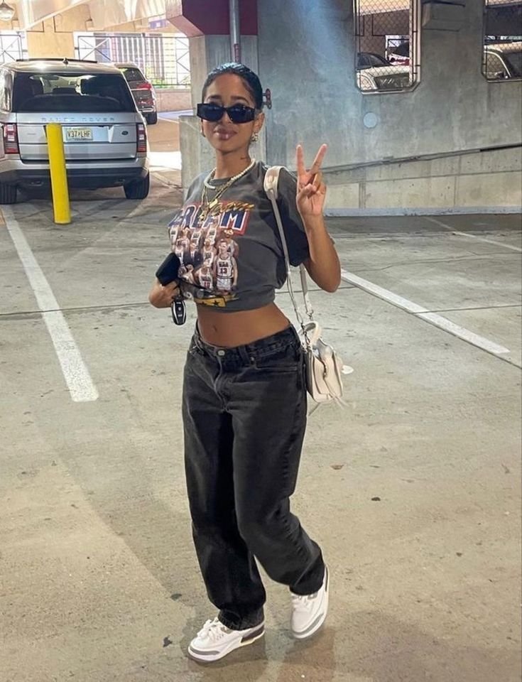 pinterest: themarisaolvera - looks de streetwear dos anos 2000