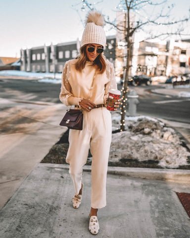 Cómo encontrar y llevar tu tono neutro perfecto – Current Boutique Cómo encontrar y llevar tu neutro perfecto – Current Boutique - Conjunto de suéter beige