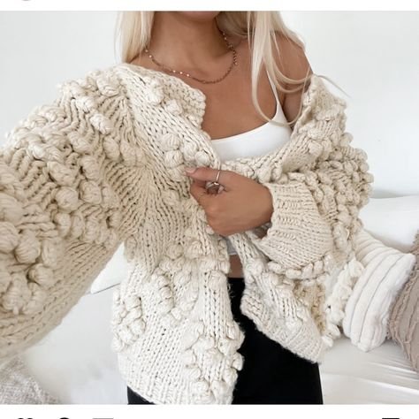 Conjunto Cardigan de Malha Cabo Branco Conjunto de cardigan de malha branca - cardigan de malha grossa