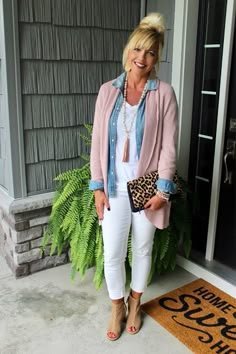 19 melhores ideias de roupas com cardigan rosa | roupas com cardigan, roupas com cardigan rosa, roupas de outono 19 melhores ideias de roupas com cardigã rosa | roupas com cardigã, roupas com cardigã rosa, roupas de outono - roupas com cardigã rosa