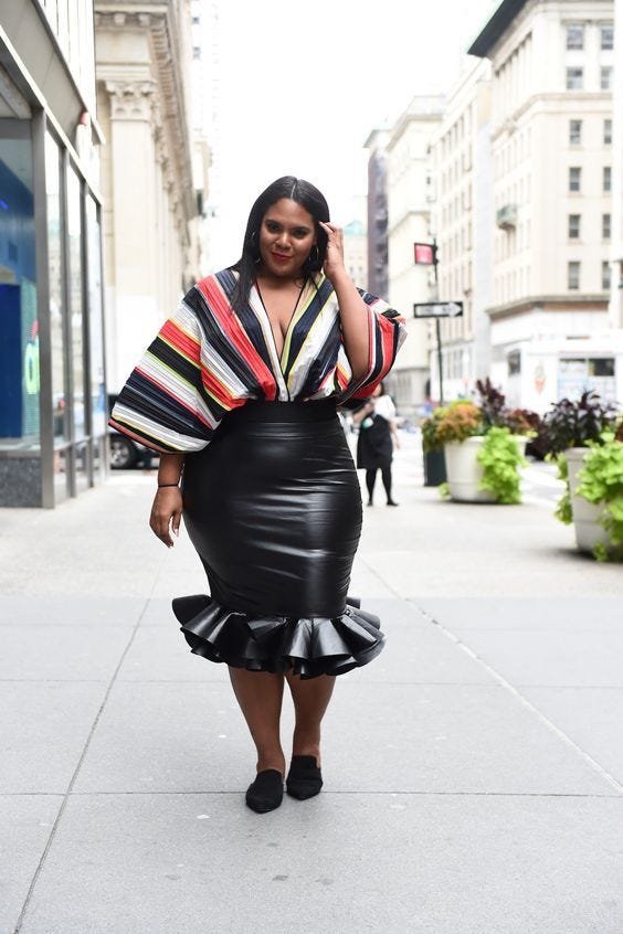 30 ideas de atuendos de talla grande para otoño - Inspiración de estilo para tallas grandes 30 ideas de atuendos de talla grande para otoño - Inspiración de estilo para tallas grandes - Conjunto de chaqueta acolchada negra
